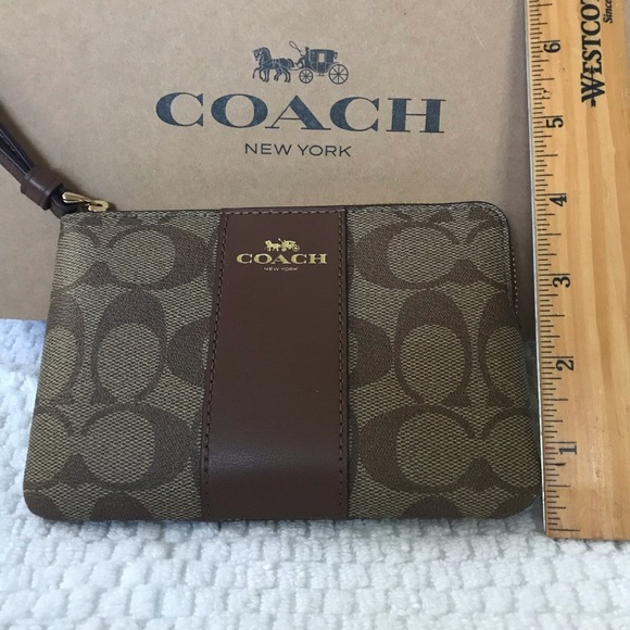 Coach wristlet - Picture 2 of 16